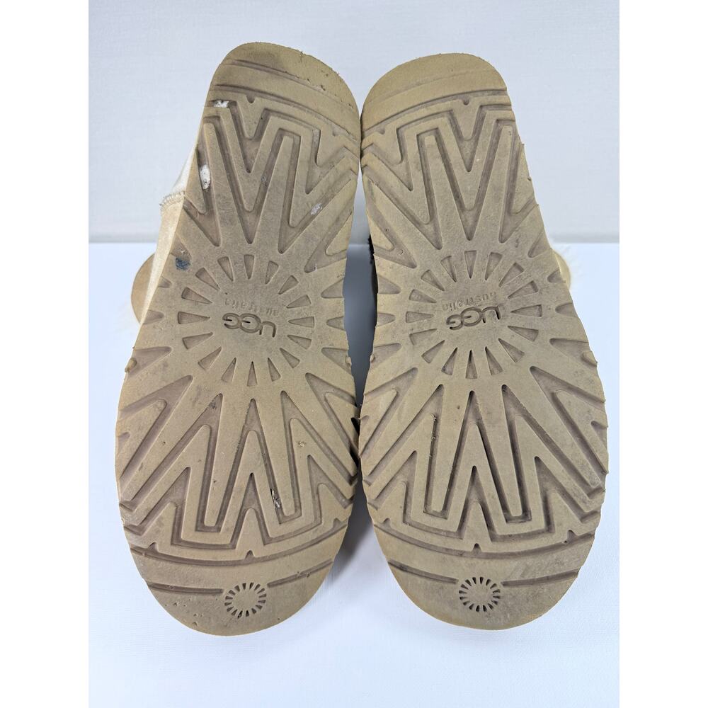UGG Sand Suede Mini Bailey Button Sheepskin Boots 9 - Picture 2 of 9